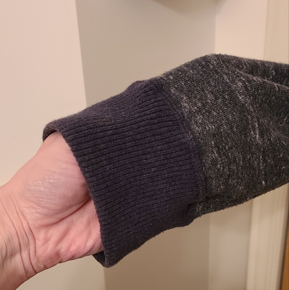 RW&CO Zip up Hoodie - Picture 3 of 5